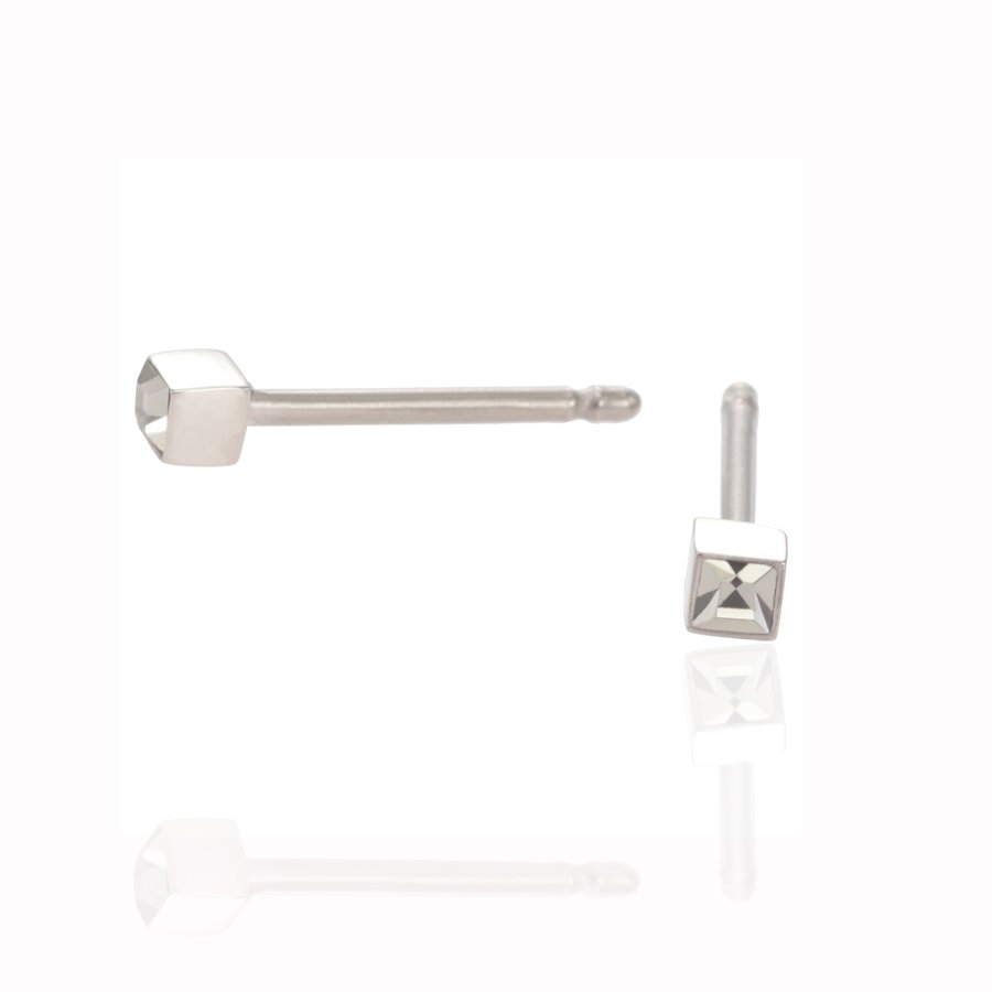 セカンドピアス 軸太 1.0mm ブラックダイヤ 6月【コンビニ決済OK】オススメ 純チタン ロングポスト 11mm 2×2スクエア スワロフスキー MEDICAL HANAJYUTSU