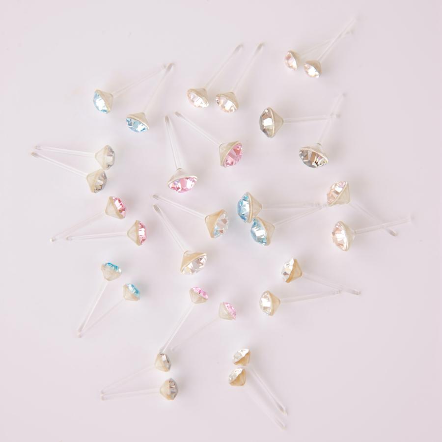セカンドピアス 樹脂 Swarovski スワロフスキー φ4mm エソナイト 軸太 0.9mm ~ 0.8mm ロングポスト 11mm ハナジュツ HANAJYUTSU